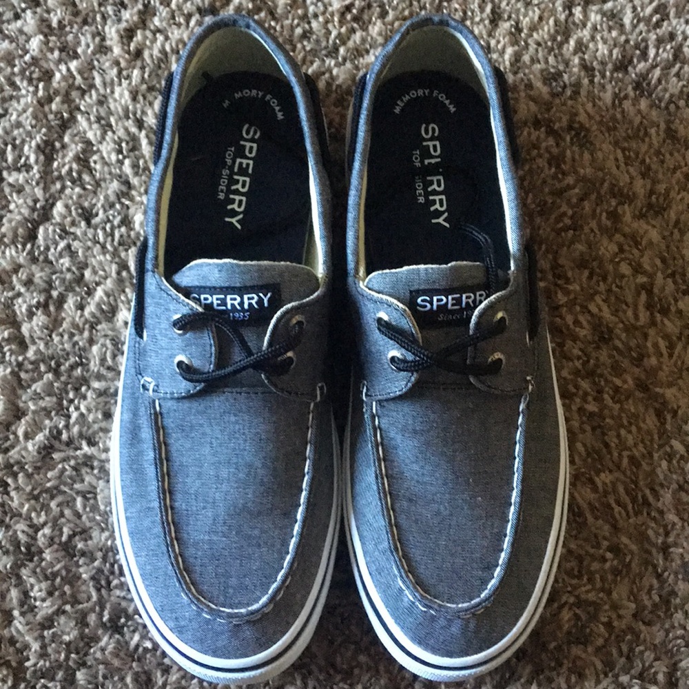 Shoes - Picture 2 of 4